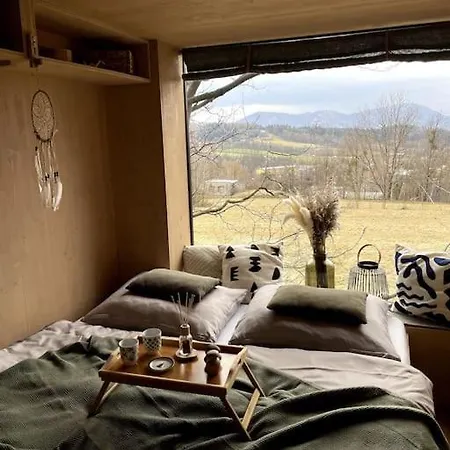 Luxury tent Posed V Beskydech Kuncice pod Ondrejnikem